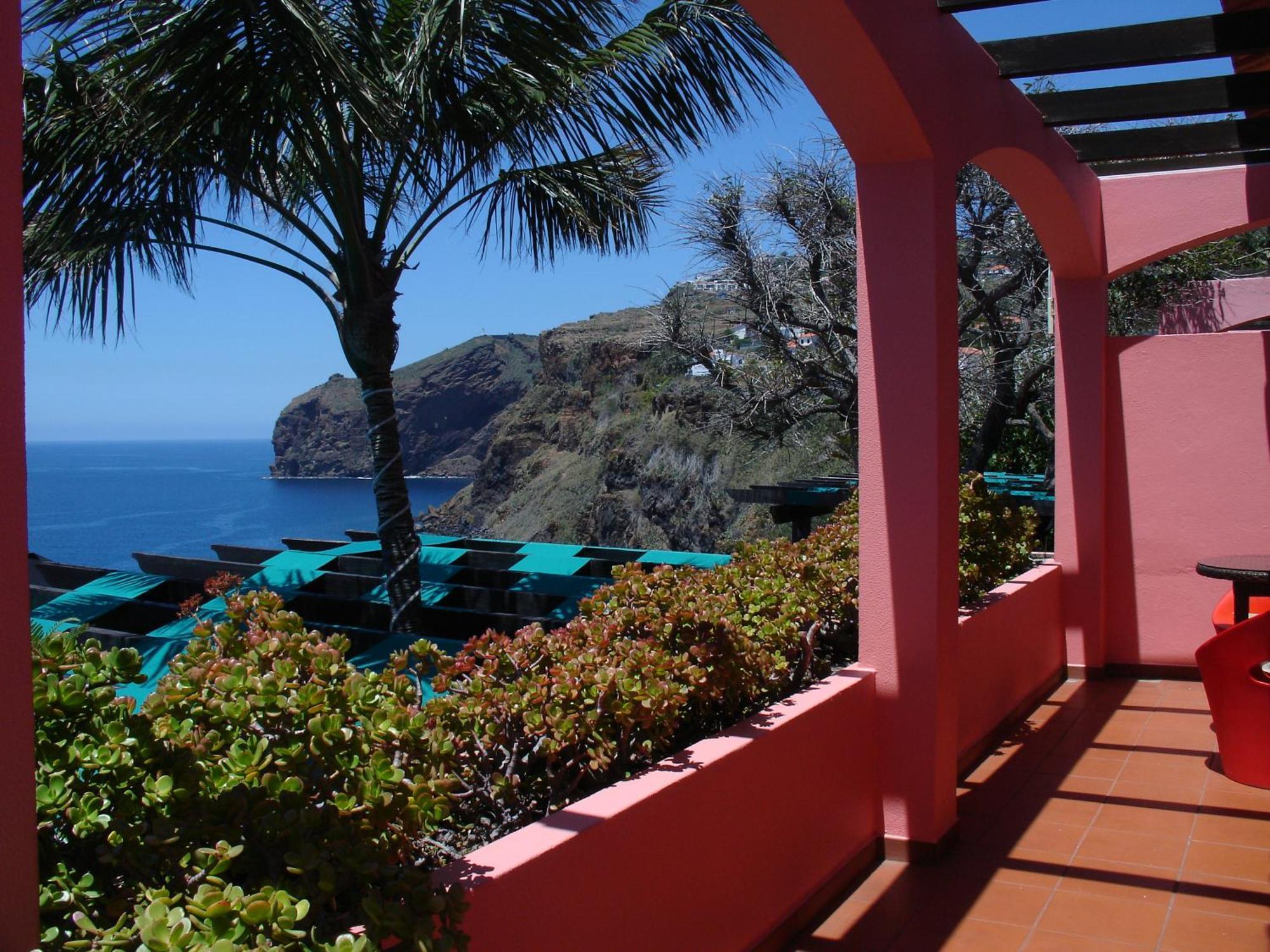 Inn & Art Madeira คานีโซ ภายนอก รูปภาพ
